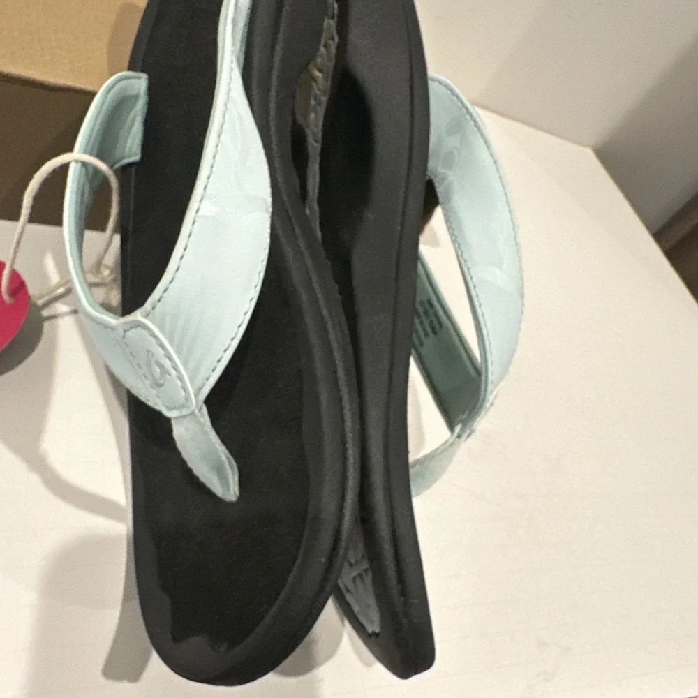 OluKai® Women Size 11/ EU 41 'Ohana Sandals Sea Glass Flip Flops Thong Slides